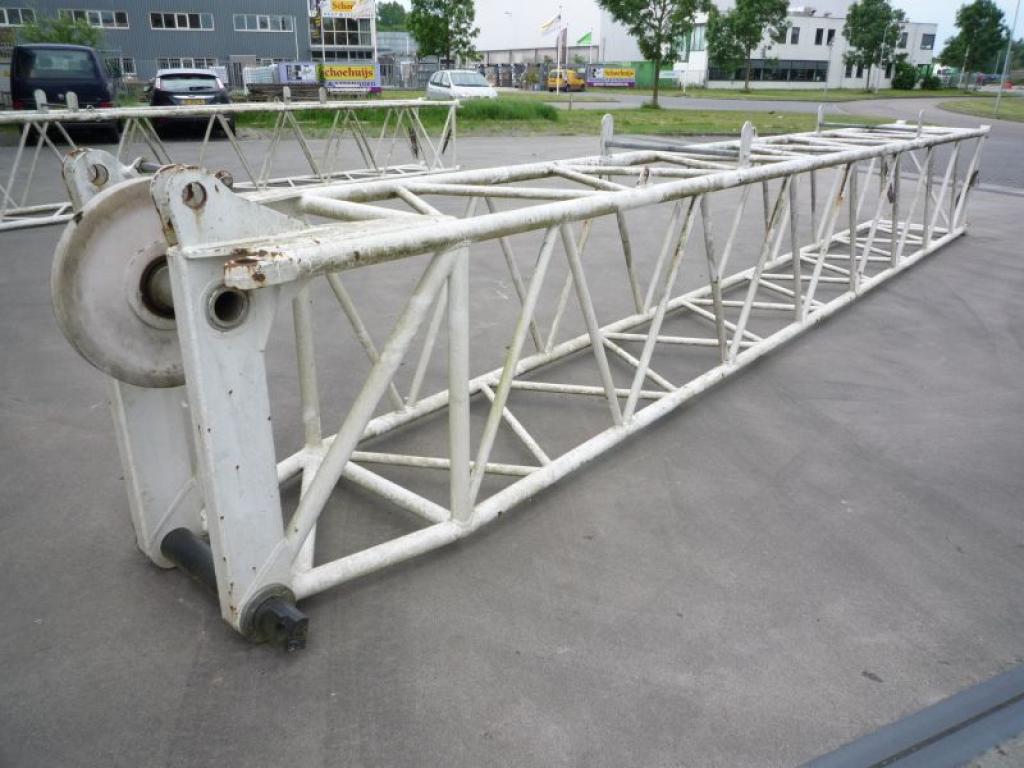 Demag AC 100 wysiegnik