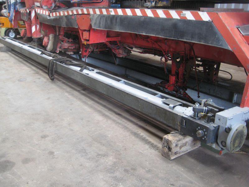 Liebherr LTM 1080-1 Vérins