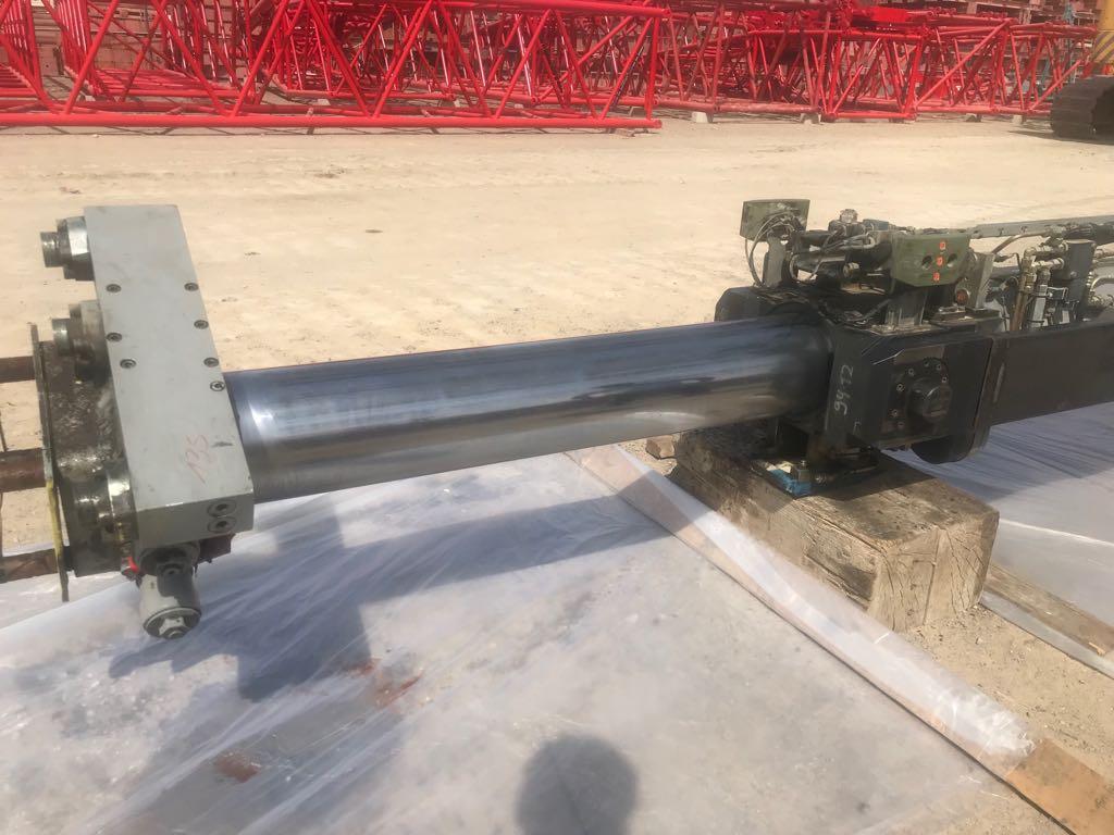 Liebherr LTM 1250 6.1 cylindry / tloki