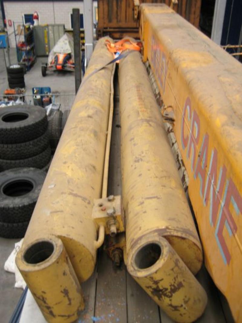 Grove TM 1150 Cilinders