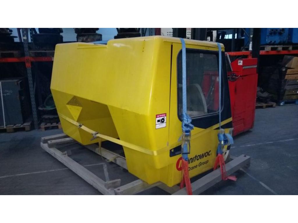 Grove GMK 2035 fülke