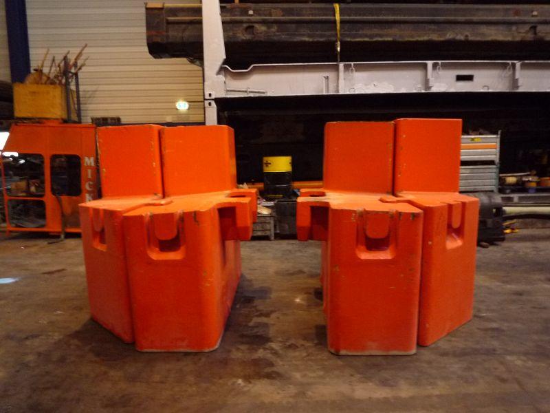 Grove GMK 6250 Contre poids