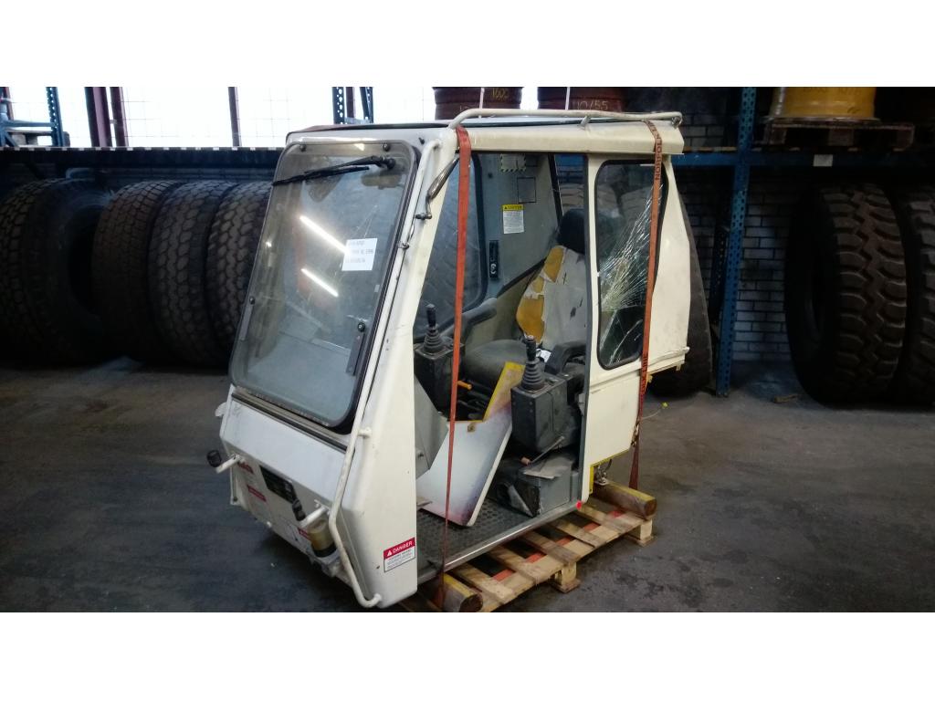 Grove GMK 3050  Kabine