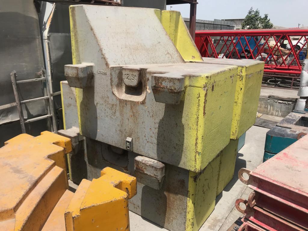 Liebherr LTM 1250 6.1 przeciwwaga / obcizniki