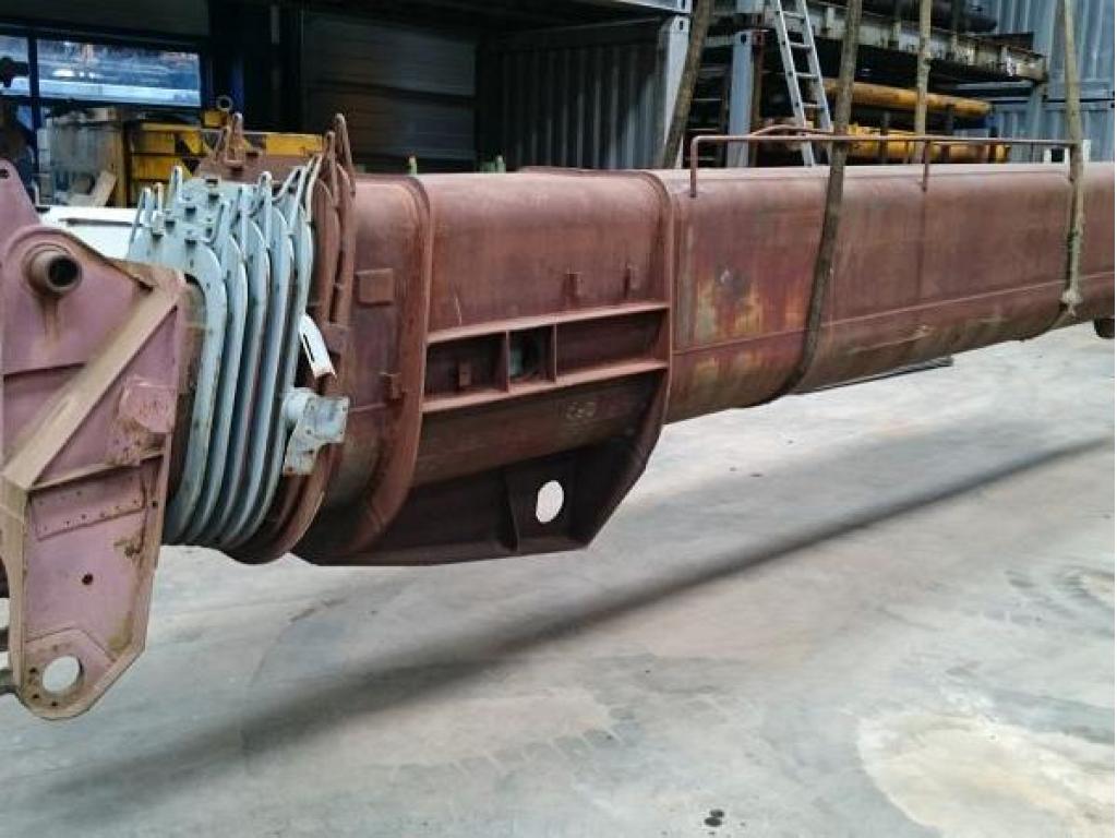 Compact Truck C T 2 Secções de lança