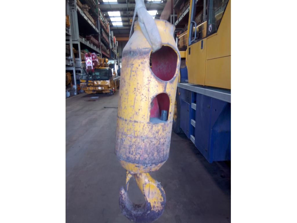 Liebherr 6 T Gancio / Bozzelli