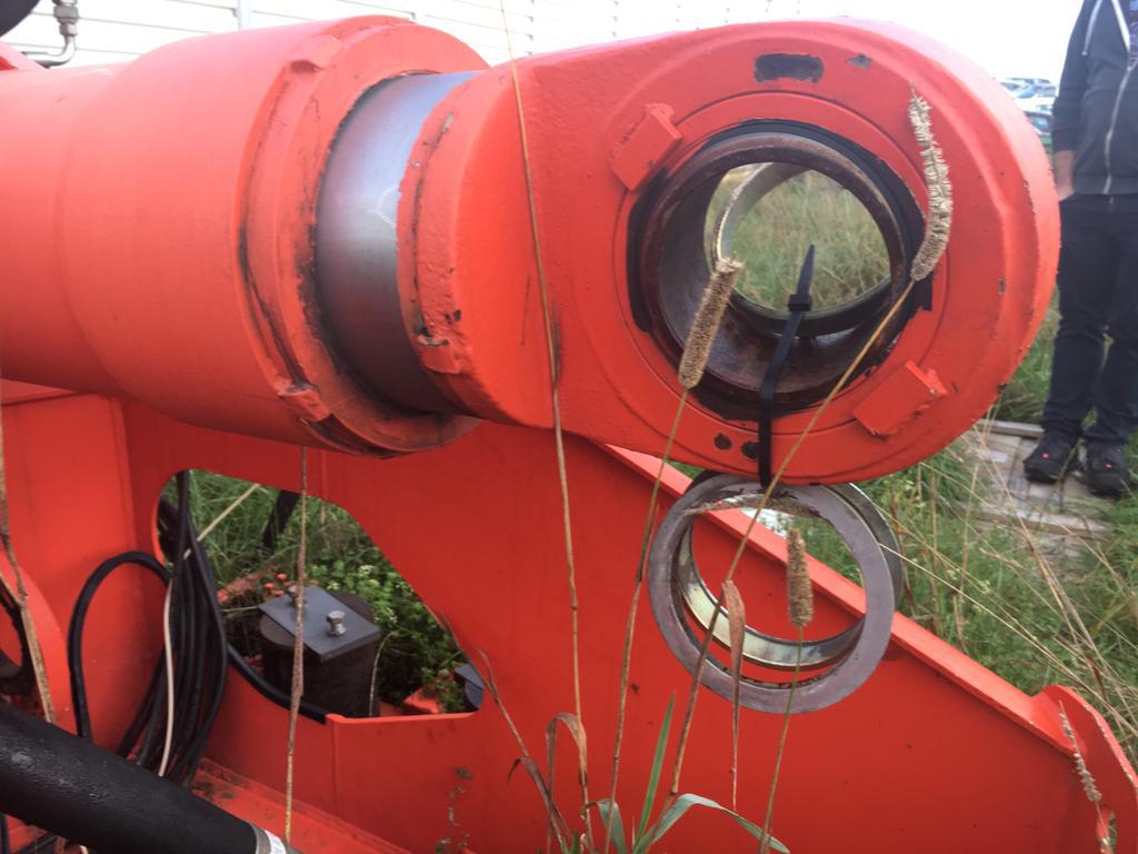 Grove GMK 3050-1 Vérins