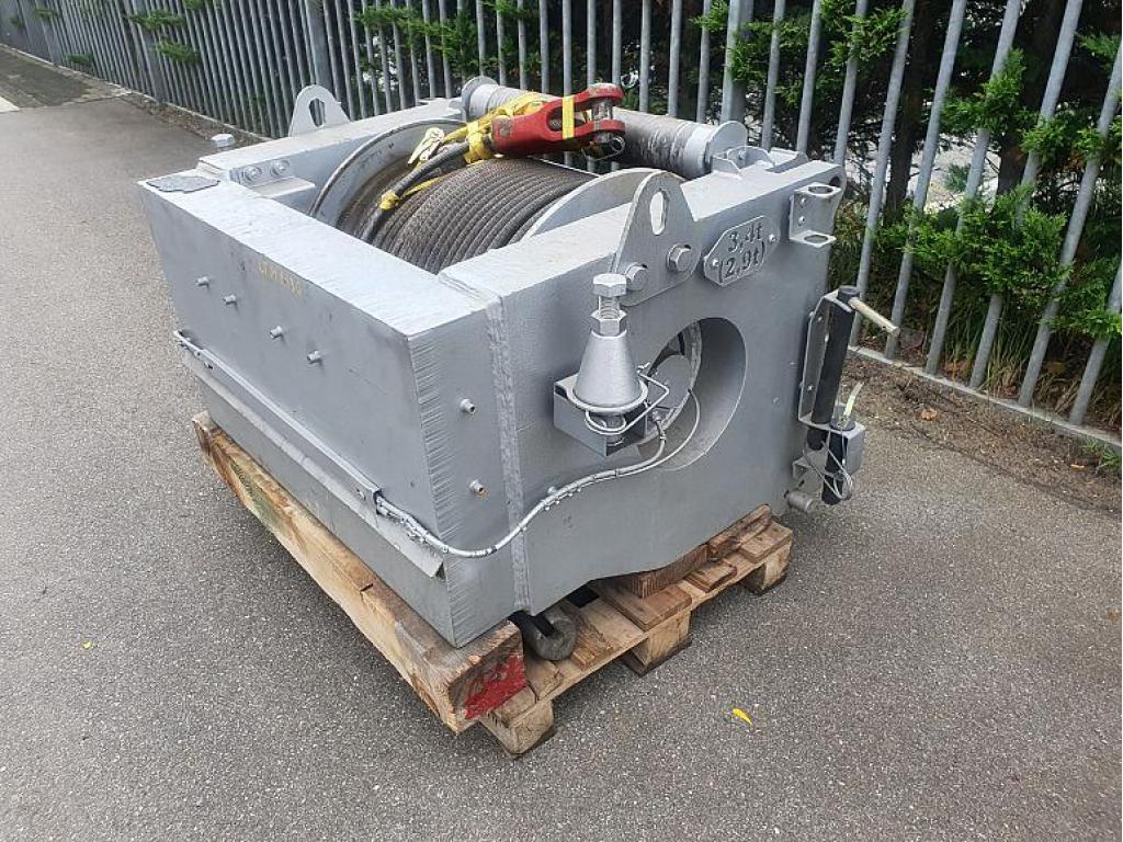 Winches Liebherr LTM 1130-5.1 