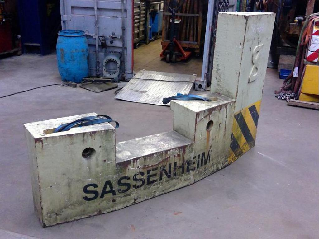 Counterweight Spierings SK 488 AT 4 