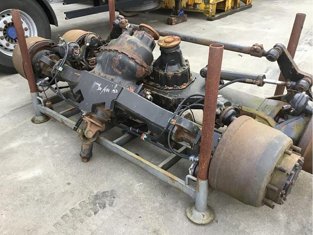 Axles Spierings SK 477 AT 4 