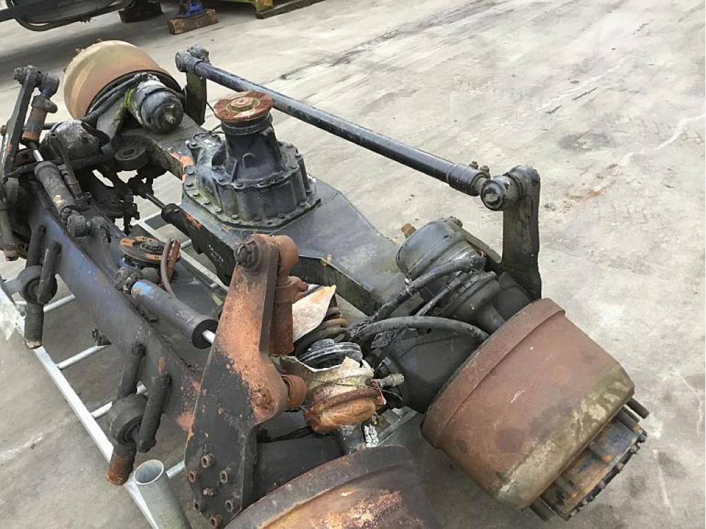 Axles Spierings SK 477 AT 4 