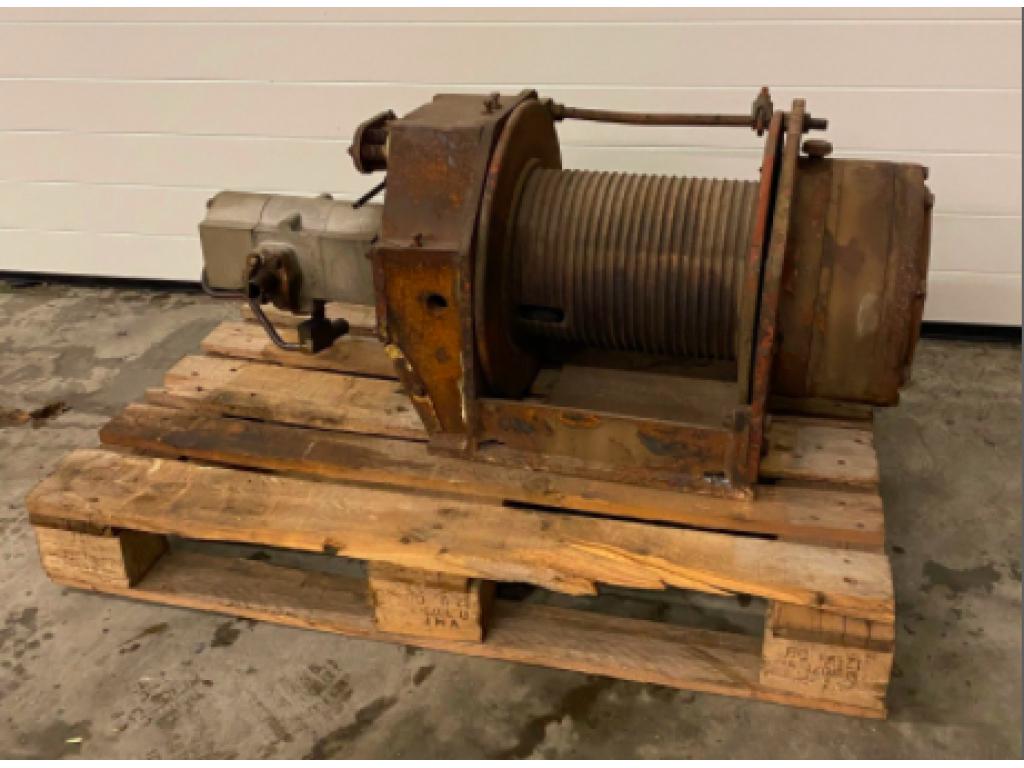 Winches P & H T 300 