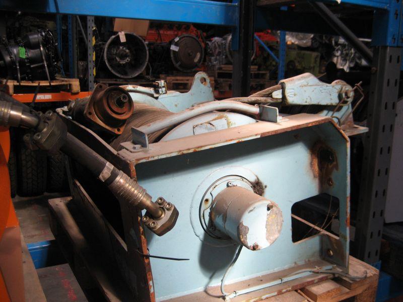 Liebherr LT 1090 wciagarki