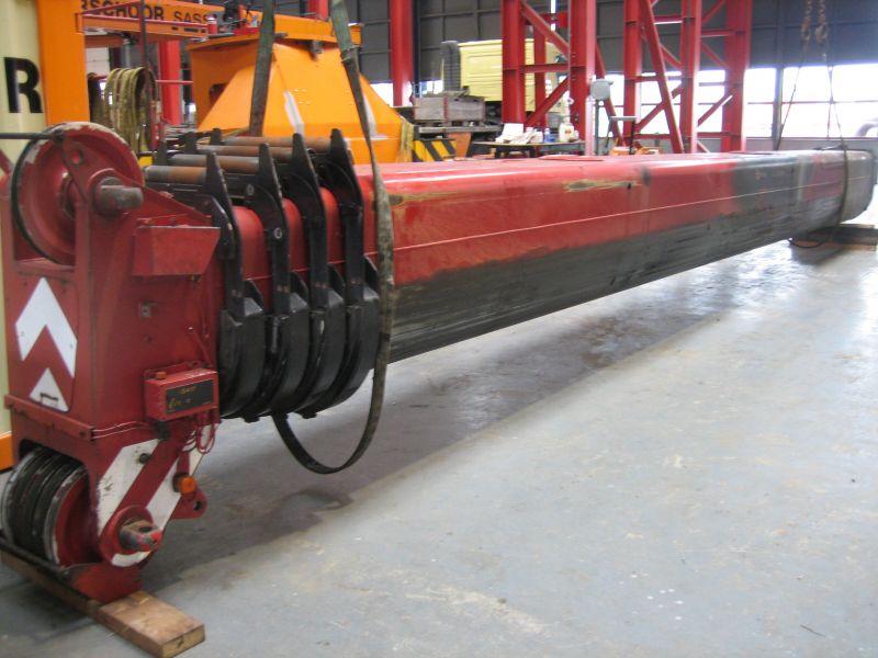 Liebherr LTM 1080-1 Secções de lança