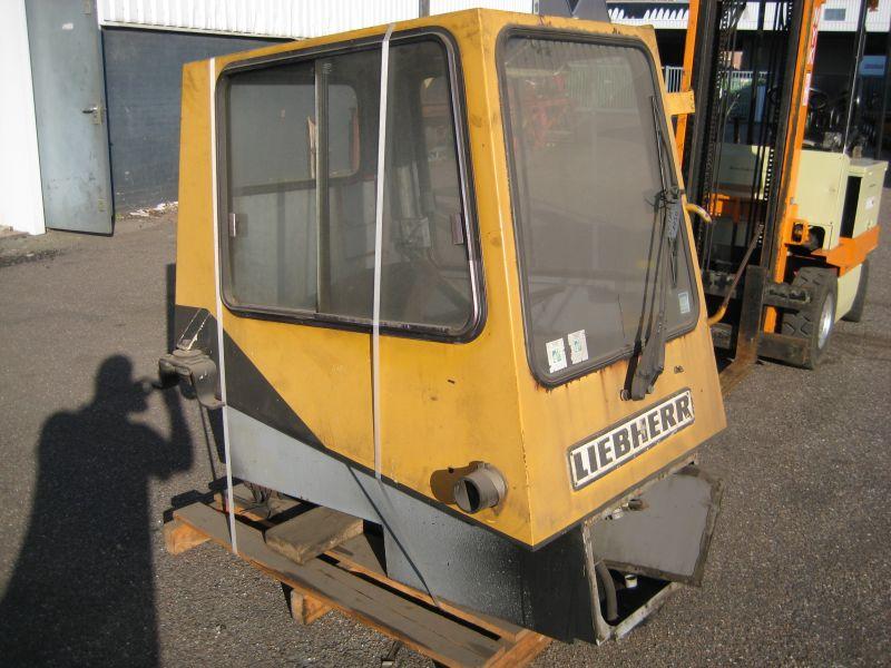 Liebherr LTM 1030 kabina