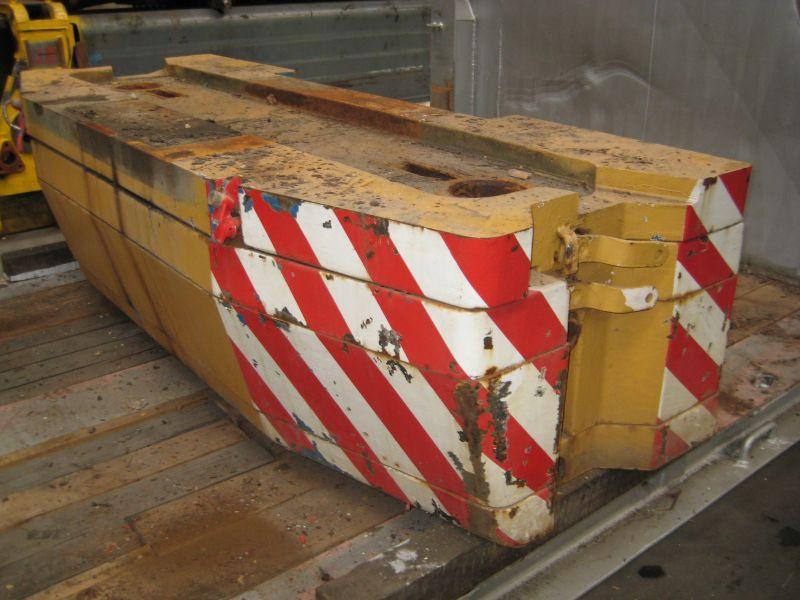 Liebherr LTM 1070 αντίβαρο