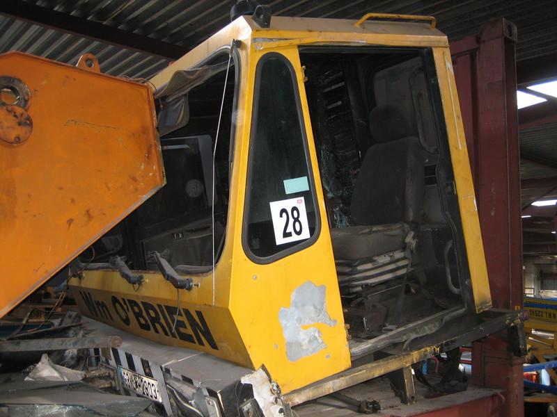 Grove AT 9120 fülke