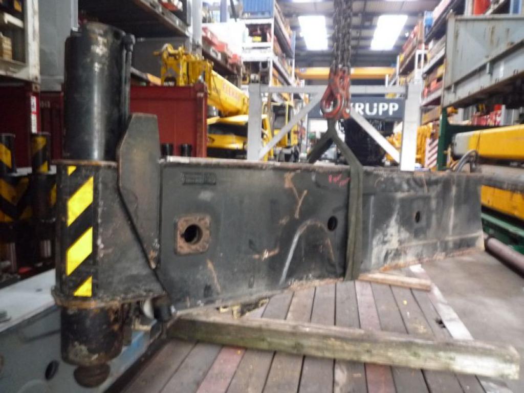 Liebherr LTM 1160-2 Stabilizzatori