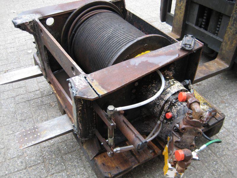 Winches Grove GMK 2035 