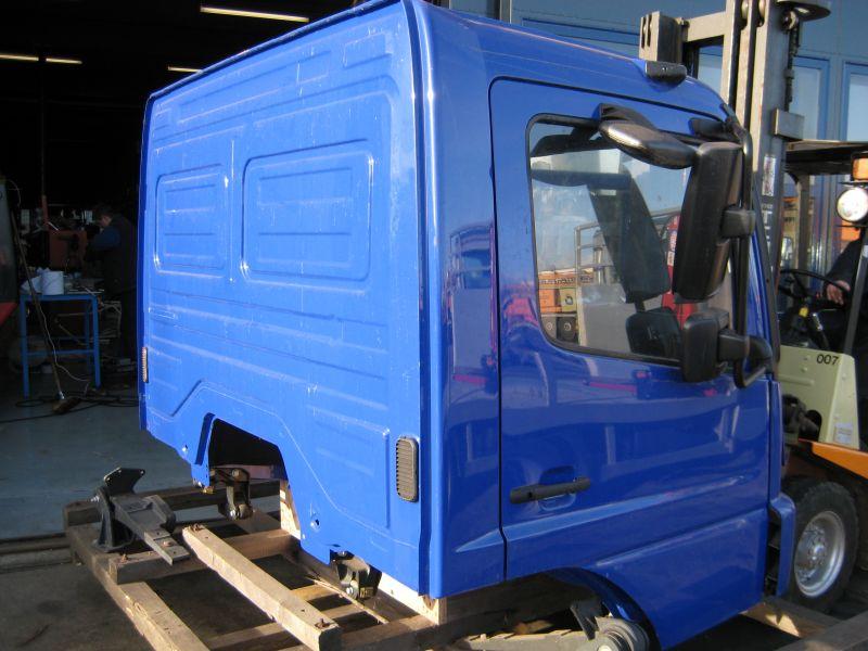 Grove GMK 4100 Cabins