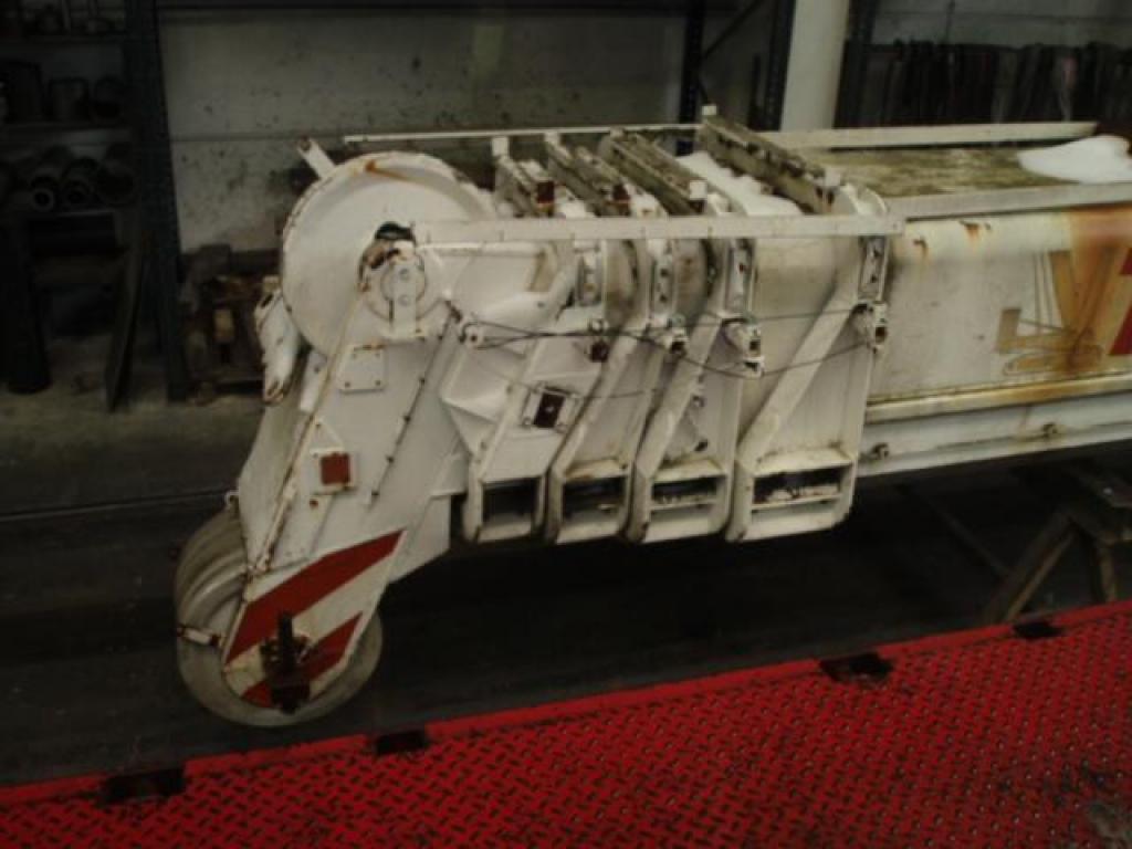 Liebherr LTM 1070 Secções de lança