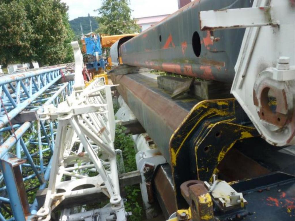 Liebherr LTM 1030 Secções de lança