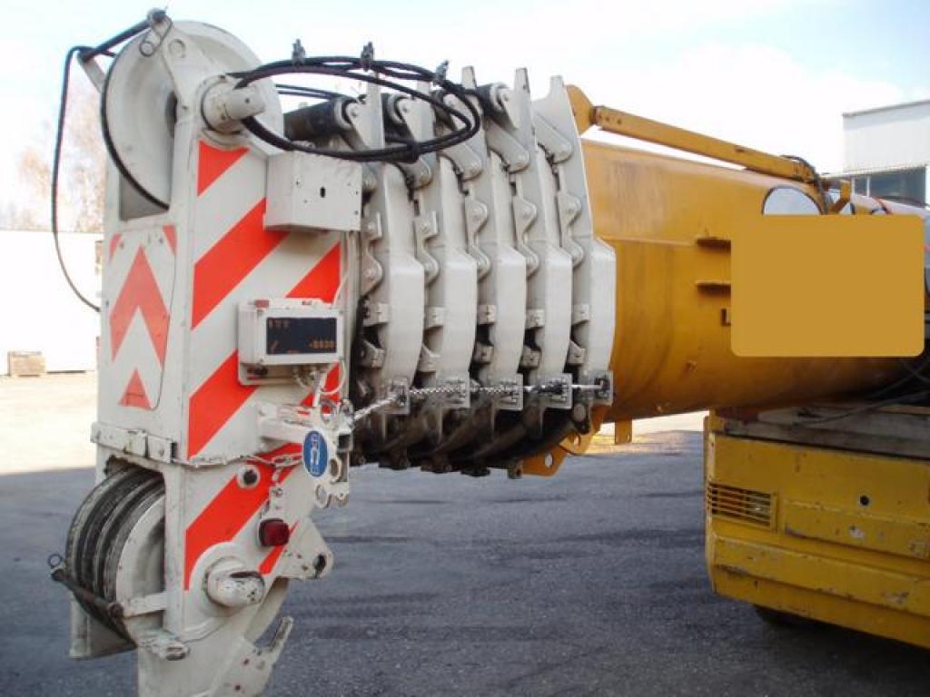 Liebherr LTM 1070-4 Secções de lança