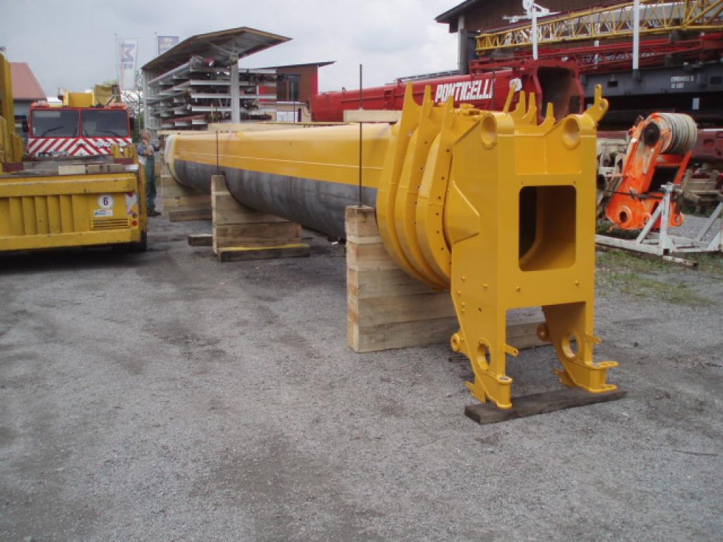 Liebherr LTM 1200-1 Secções de lança