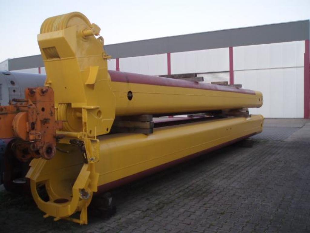 Demag AC 335 Secções de lança