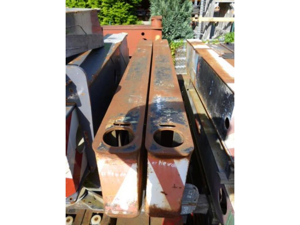 Outriggers/ cilinders Krupp KMK 3045 