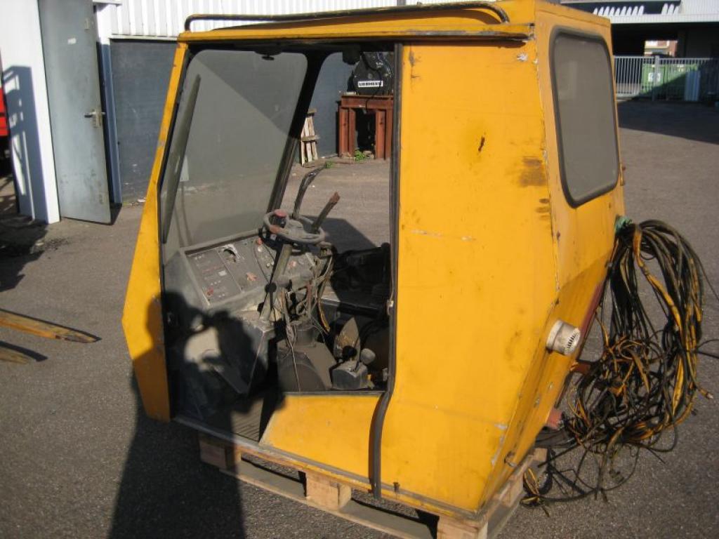 Krupp KMK 2025 Кабины