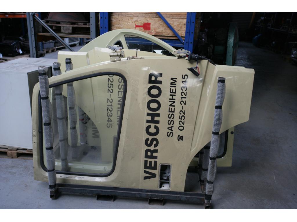 Grove GMK 4080 καμπίνες