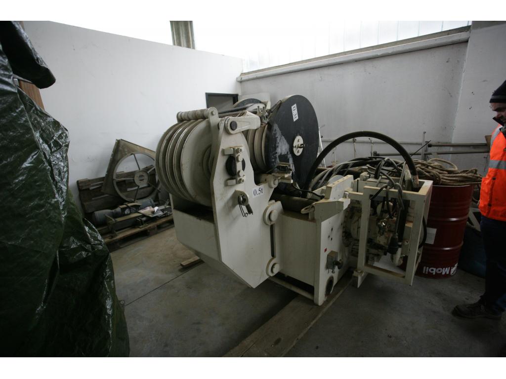 Demag AC 350 Cabrestantes