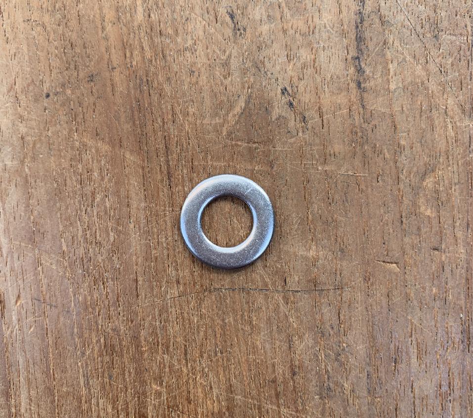 1368030 Grove GMK 3050 WASHER M10