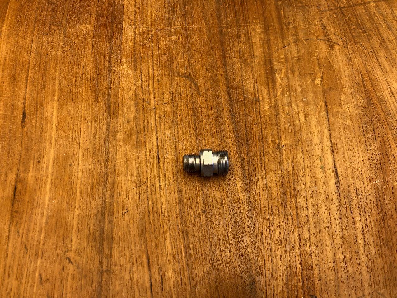 1686709 Grove GMK 3050 MALE SCREW CONNECTION