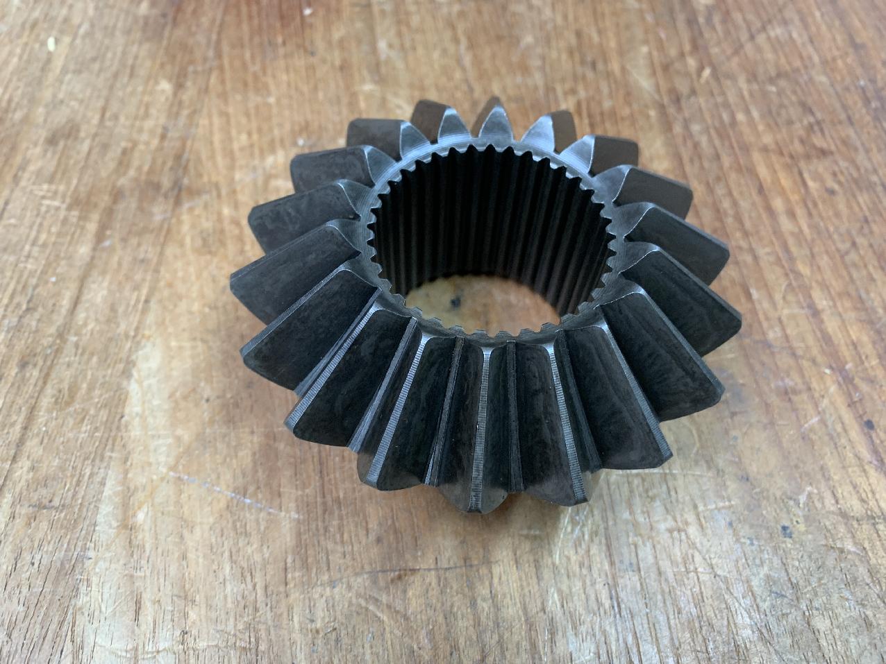 1925724 Grove GMK 3050 DIFFERENTIAL SIDE GEAR