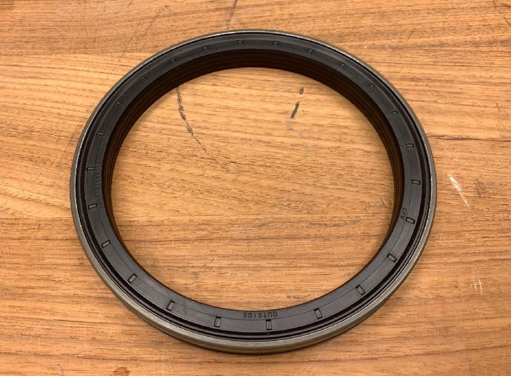 2214707 Grove GMK 3050-1 ROTARY SHAFT SEAL