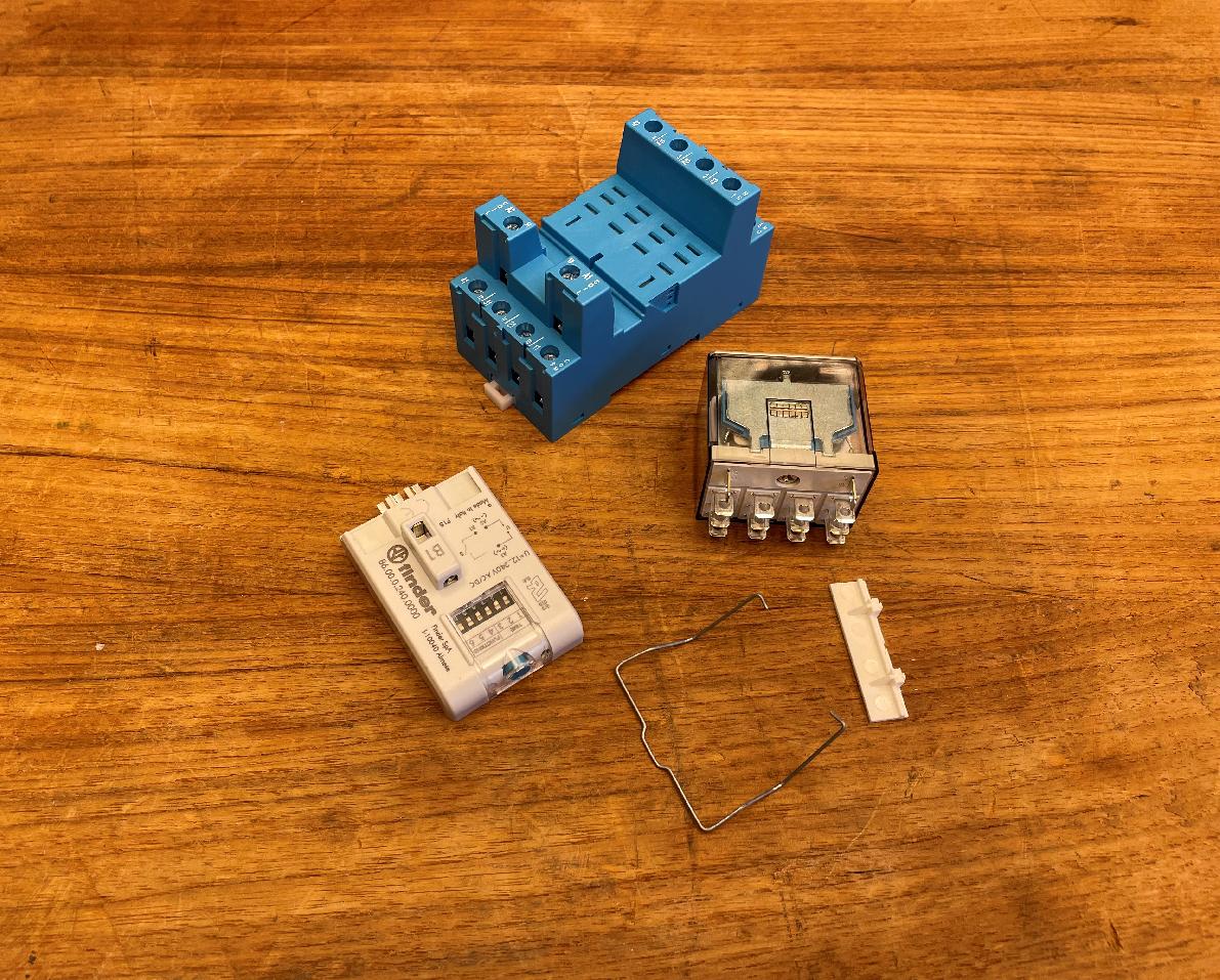 2316856 Grove GMK 5100 TIMER RELAY