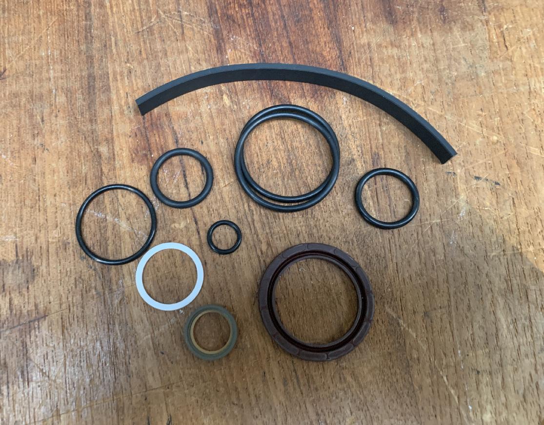 2317499 Grove GMK 3050 SET OF SEALS FOR INNER PARTS, COMPLETE