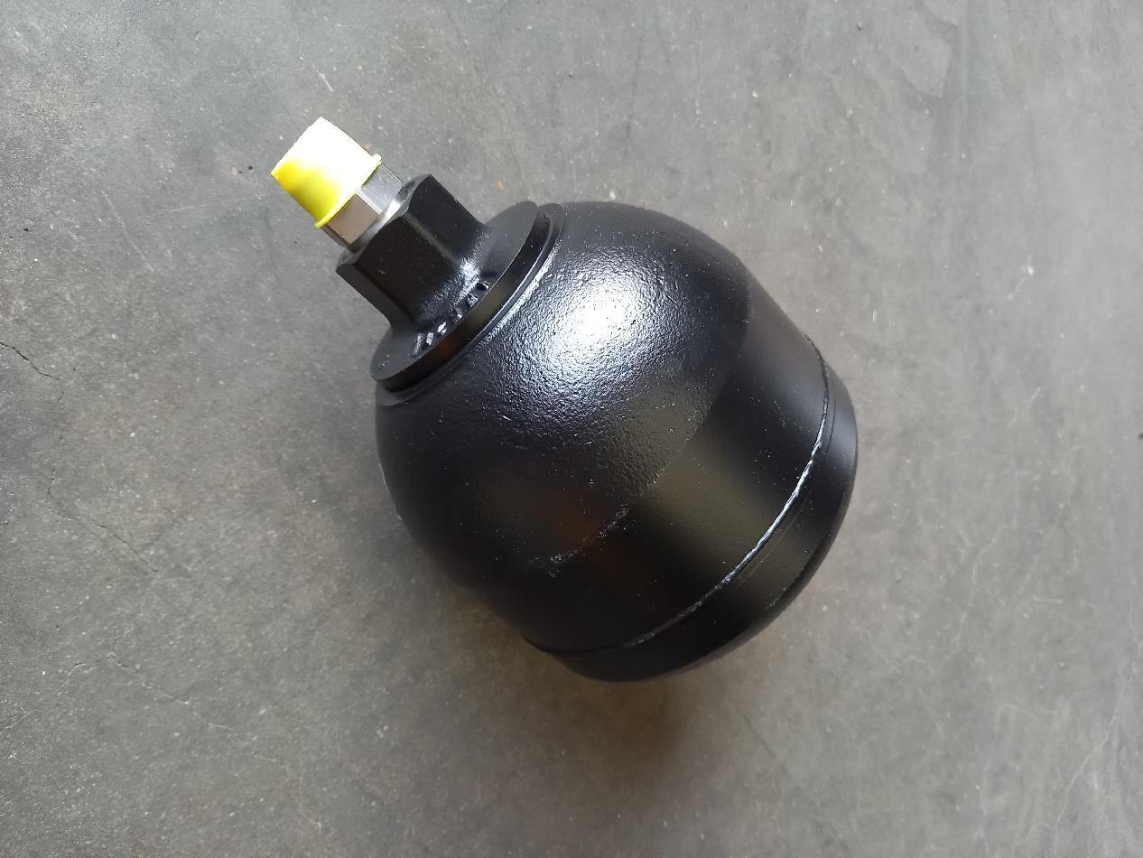 3041865 Grove GMK 5100 PRESSURE ACCUMULATOR