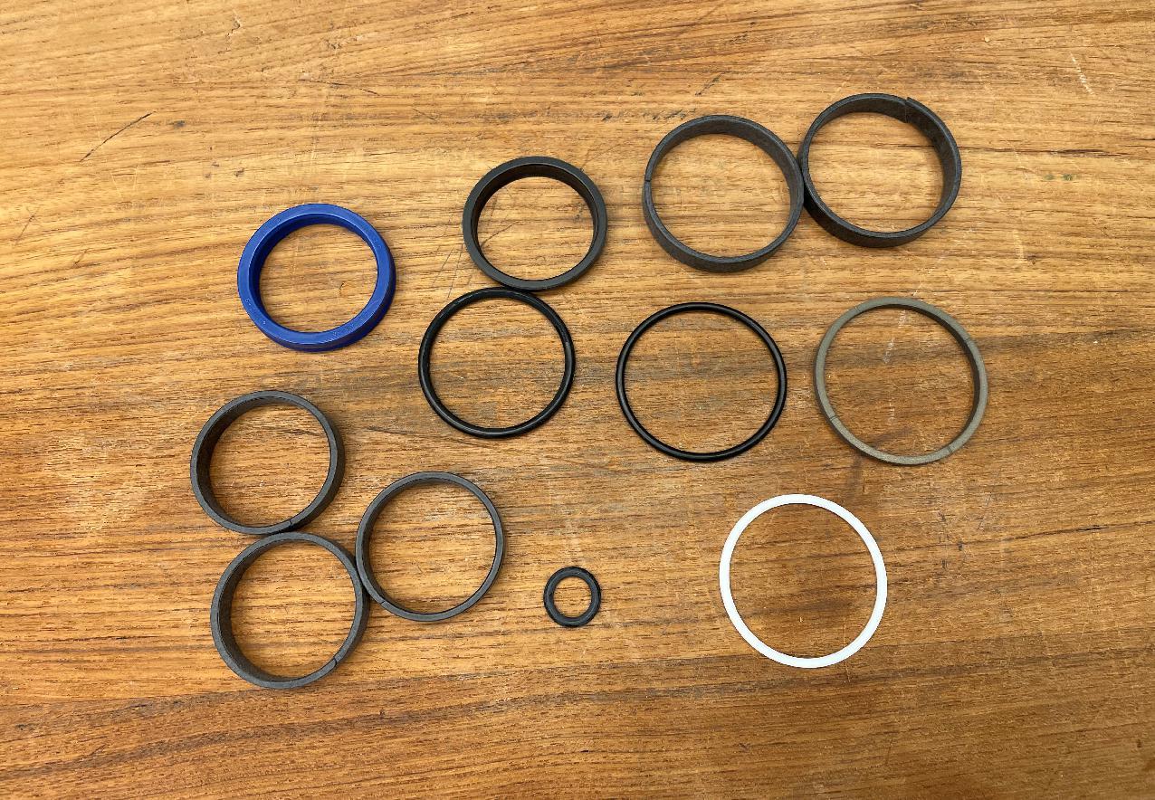 3043569 Grove GMK 4100 SEAL KIT