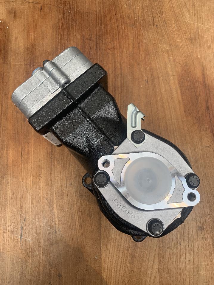 3045783 Grove GMK 2035 AIR COMPRESSOR