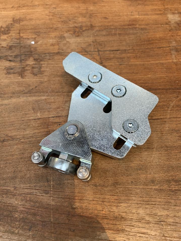 3093962 Grove GMK 2035 DOOR GUIDE, REAR