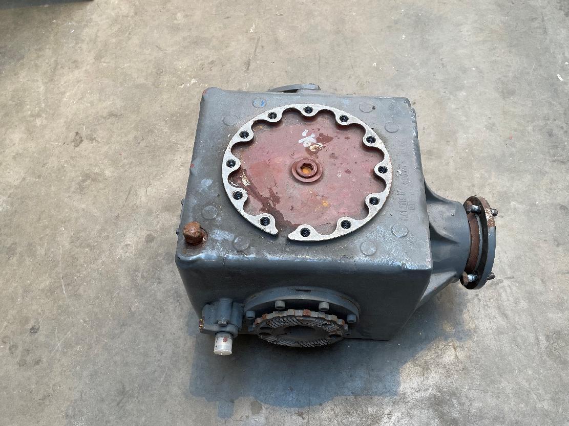 3121246-U Grove GMK 4100 AXLE DRIVE-USED-CHECKED