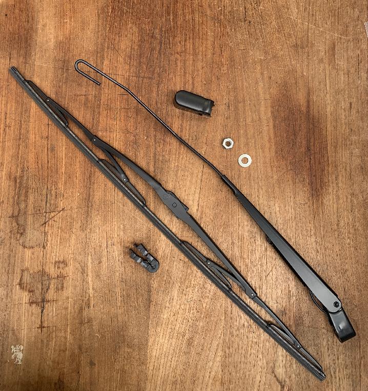 3134949 Grove GMK 4100 WIPER ARM CPL.