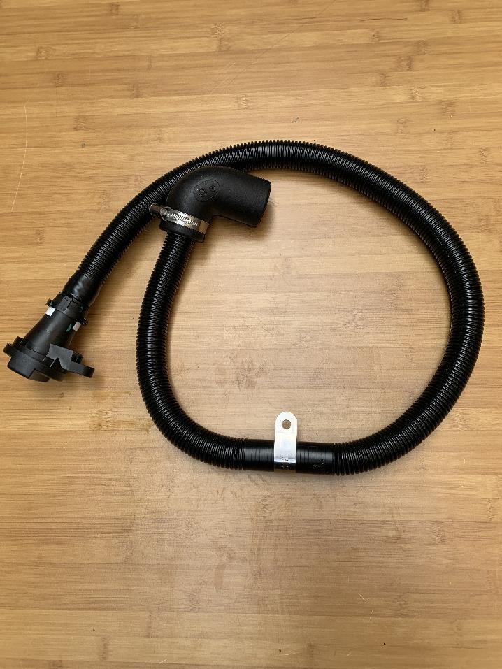 3140159 Grove GMK 5130-2 OIL FILLER PIPE