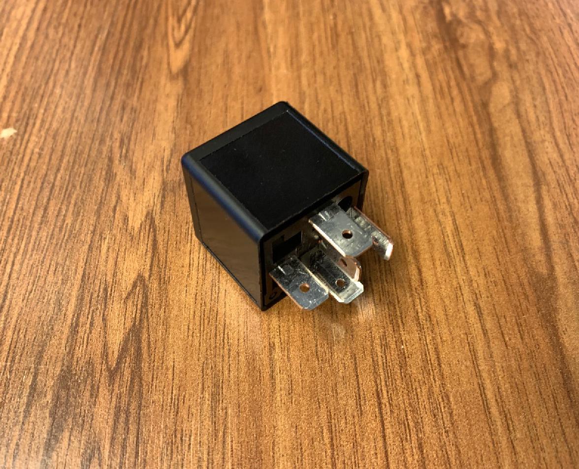 3317524 Grove GMK 2035 RELAY