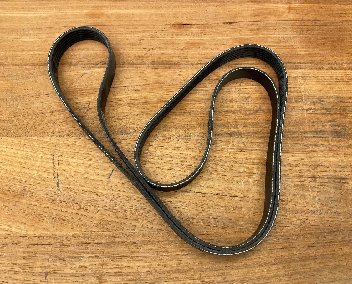 3318985 Grove GMK V-BELT