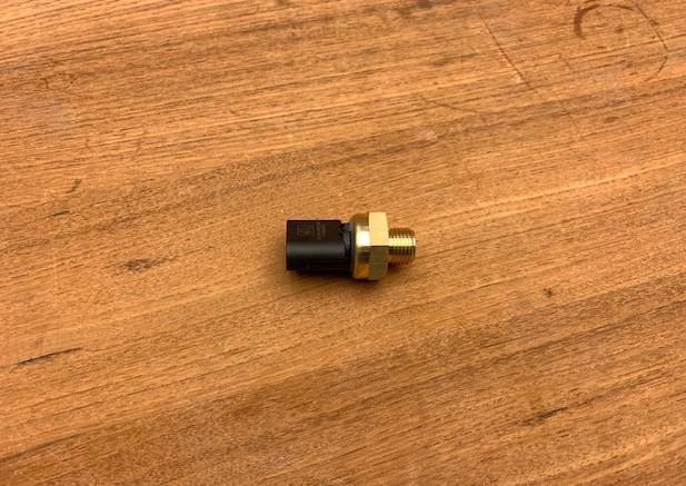 3319656 Grove GMK 2035 OIL PRESSURE SENSOR