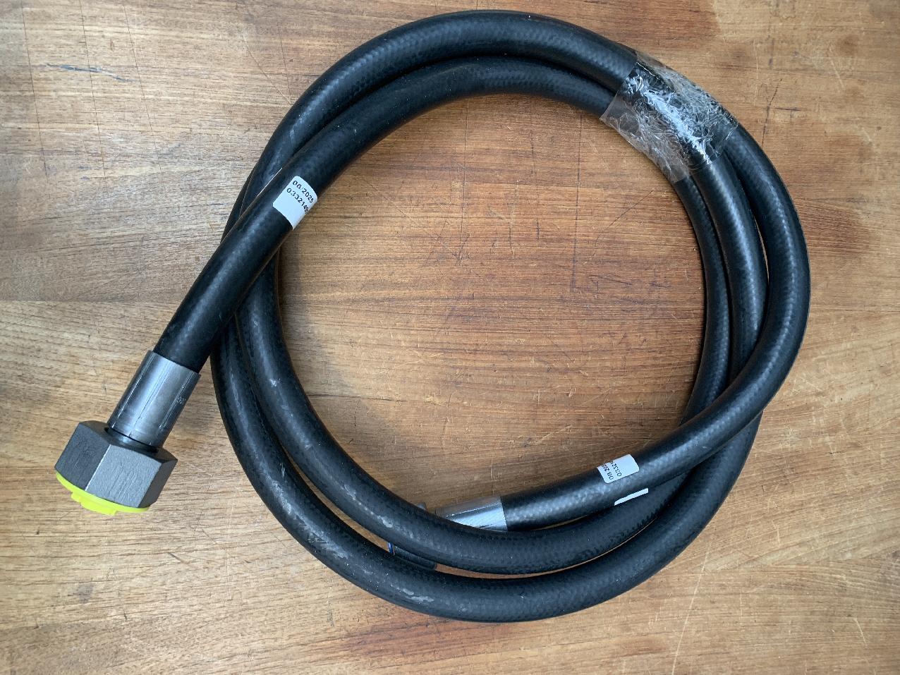3321499 Grove GMK 5130-2 HOSE